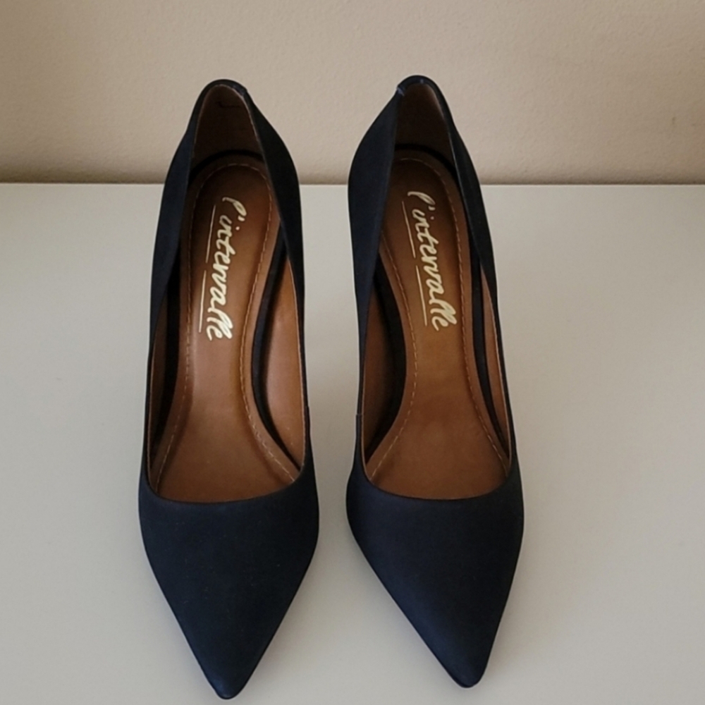 L'intervalle Navy Suede Pumps 6